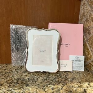 Kate Spade Crown Point 4 X 6 Silver plated Frame